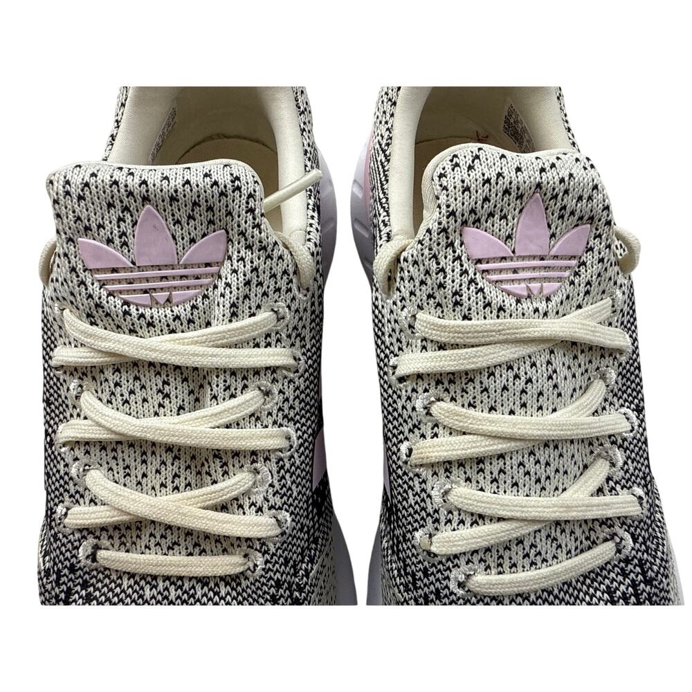NEW Adidas Swift Run 22 Cream Black Pink Womens Size 10 Sneakers GV7979 - Picture 6 of 9